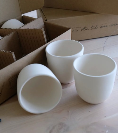 KIT OF 6 CERAMIC CUPS